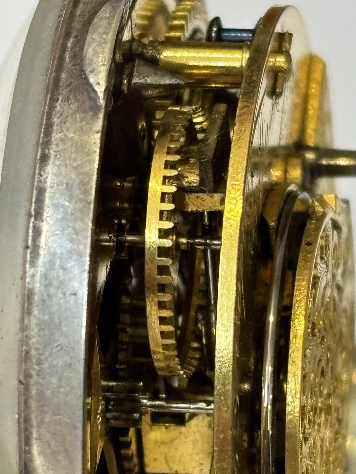 47657092