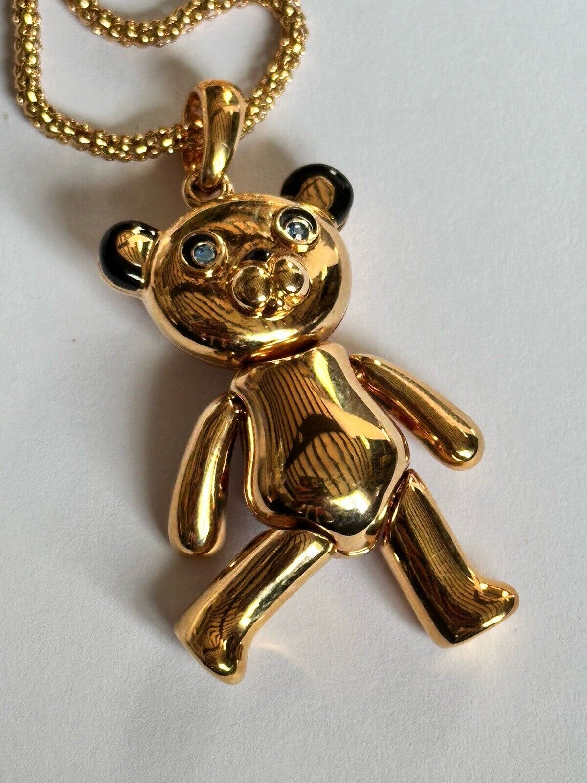 Vintage 1980s Gold Plated Moving Parts British Flag Teddy Pendant Necklace