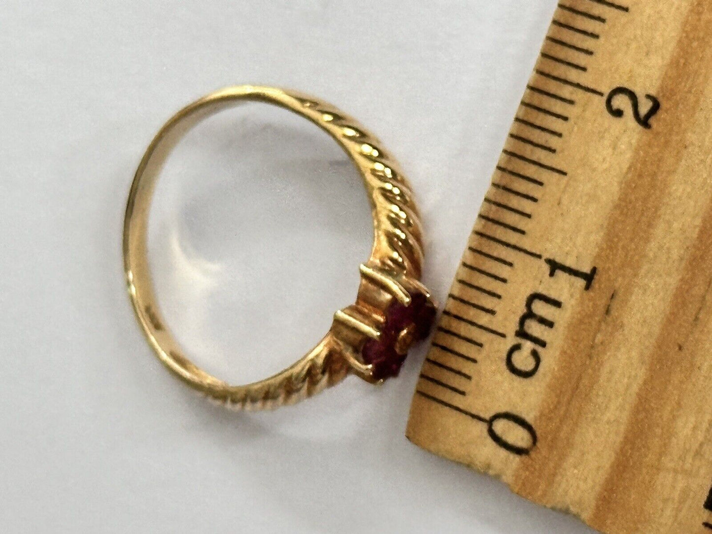 Vintage 18ct Gold Ruby Flower Wave Ring
