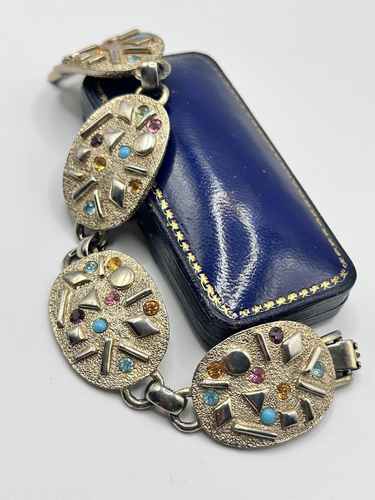 47690581
