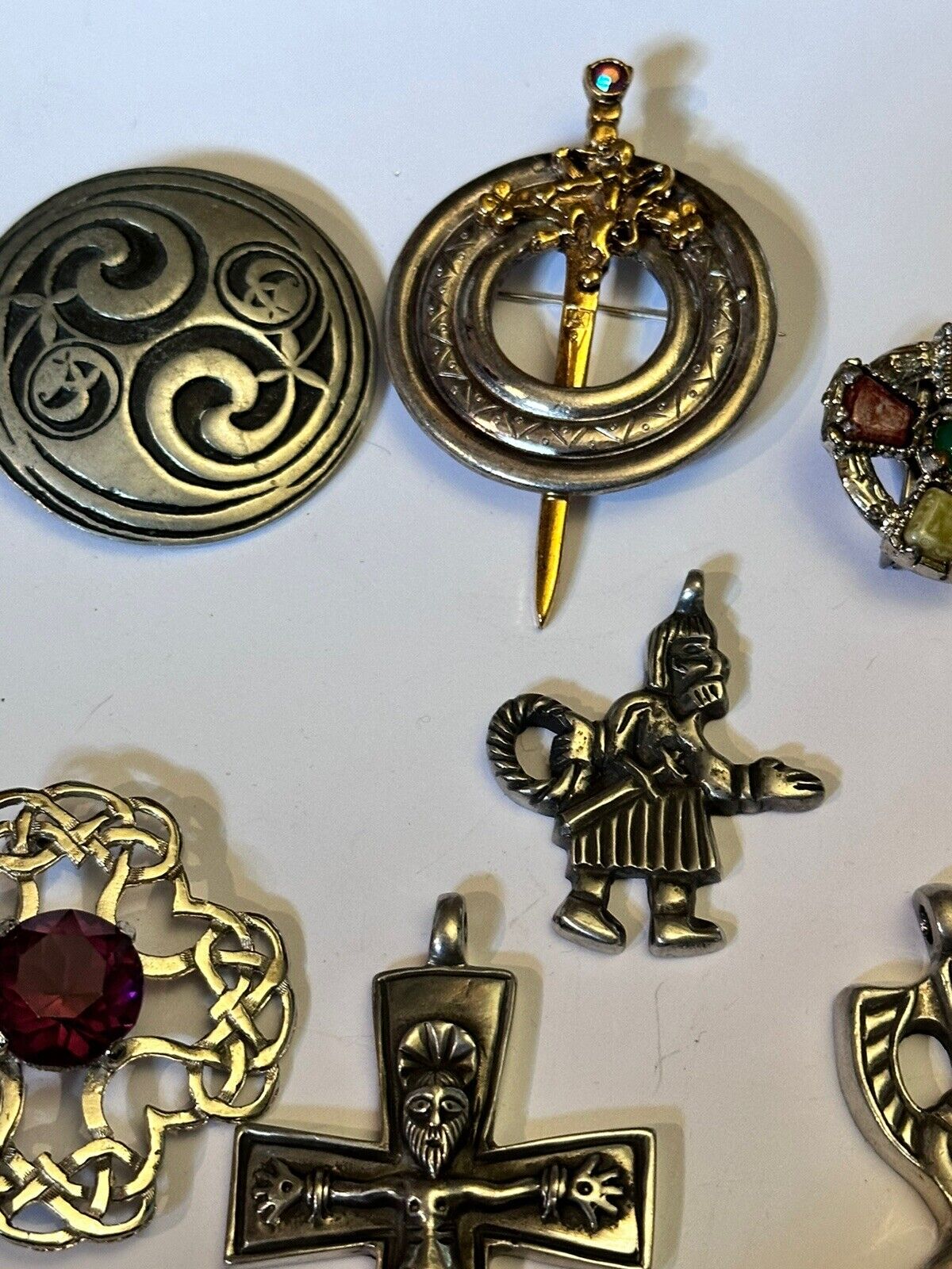 A Quantity Of Vintage Celtic Brooches And Pendants Some Signed