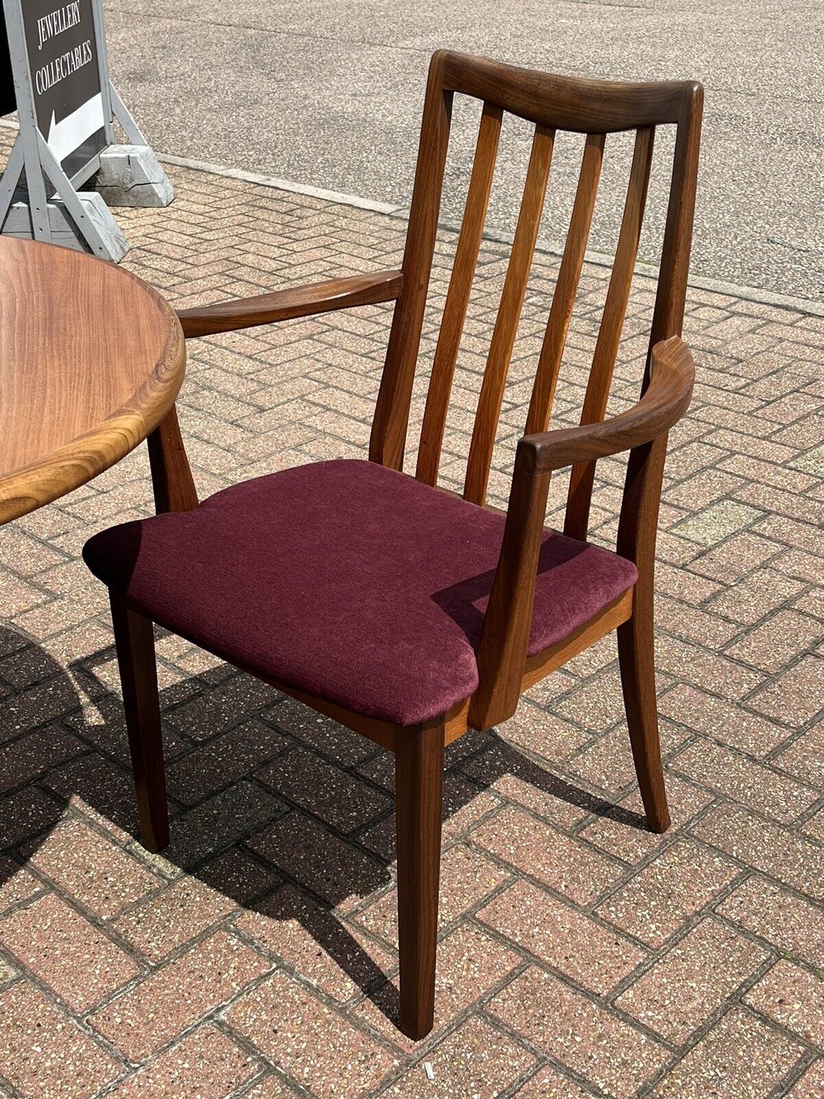 Mid Century G-Plan Extending Dining Table & 6 Chairs