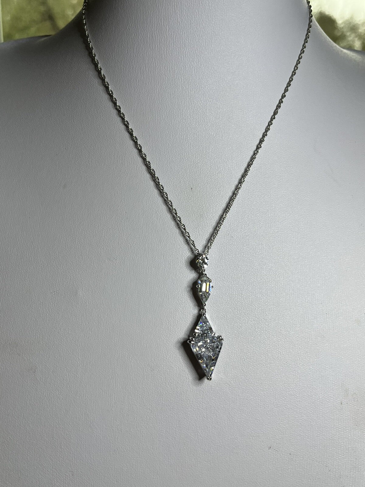 47649337