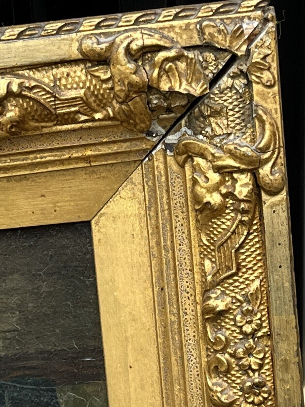 19th Century Tavern Or Inn Scene. Oil On Canvas In Gold Gilt Frame.