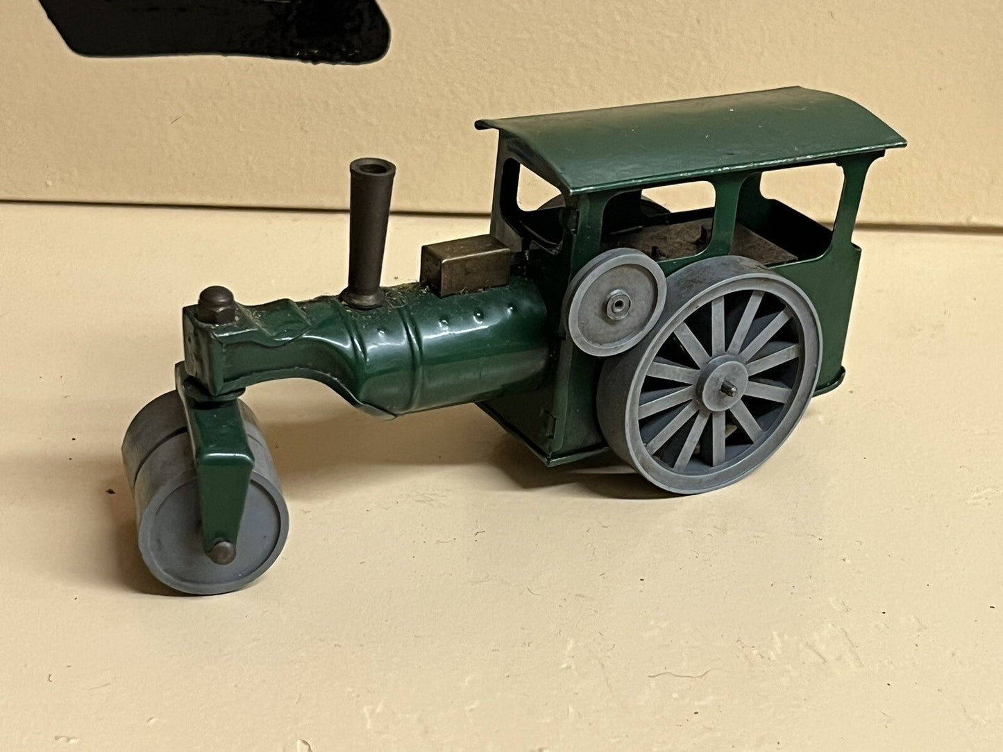 47650305