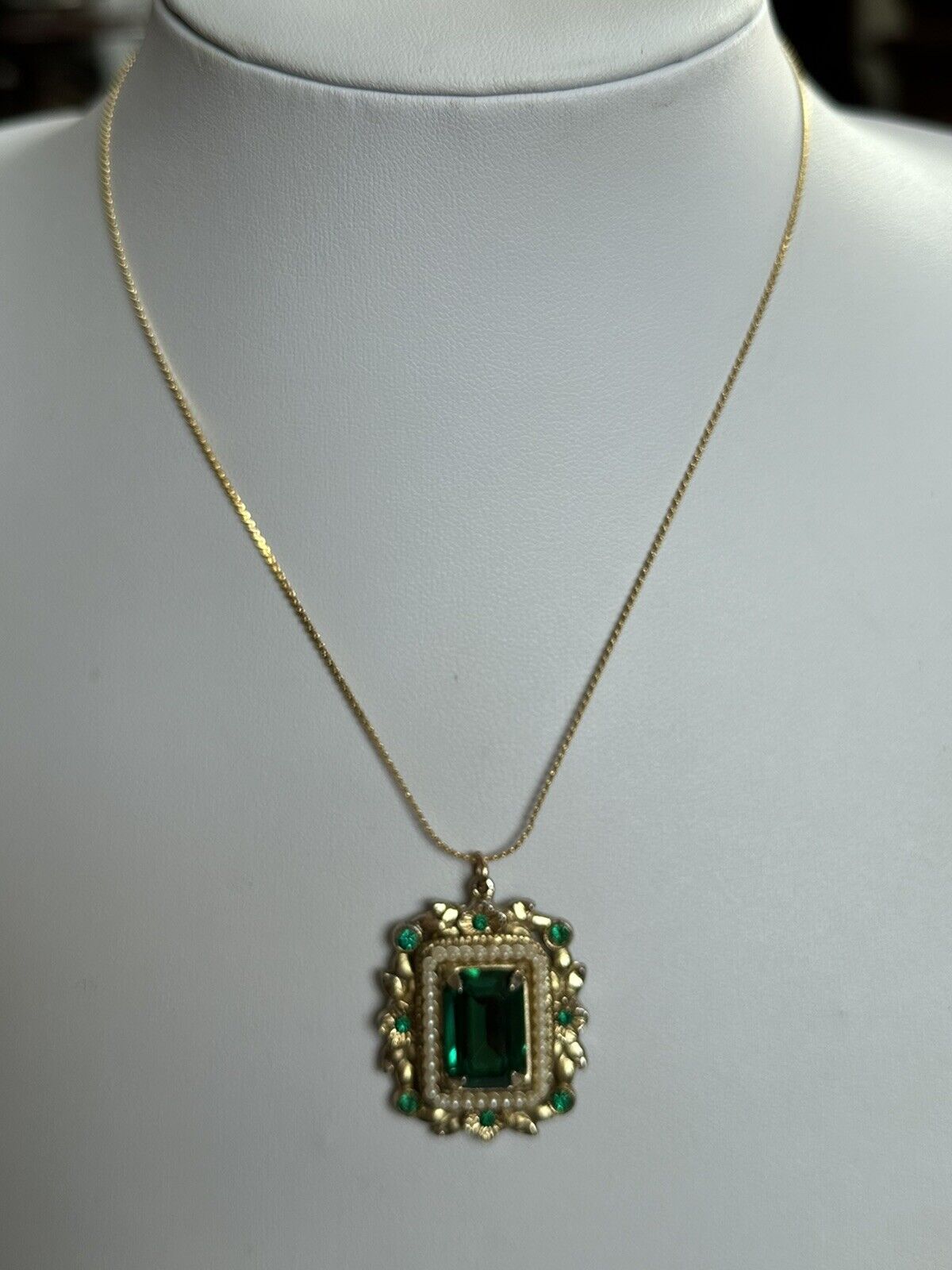 Vintage Coro Signed Green Stone Faux Pearl Pendant Necklace