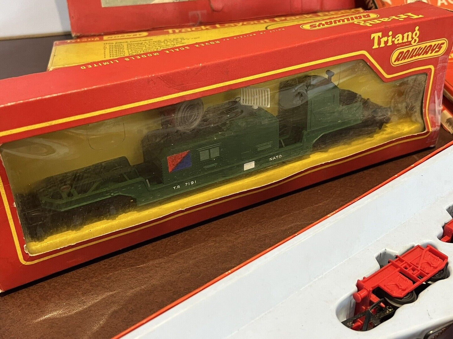 Tri-ang 00 Railway Rolling Stock, Station, Track And Track Accessories And More