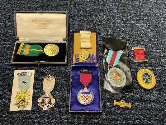 47652989