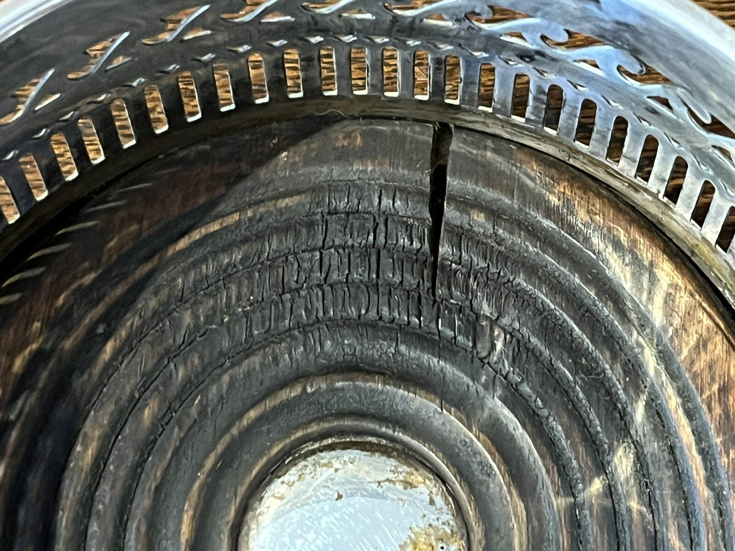 47654012