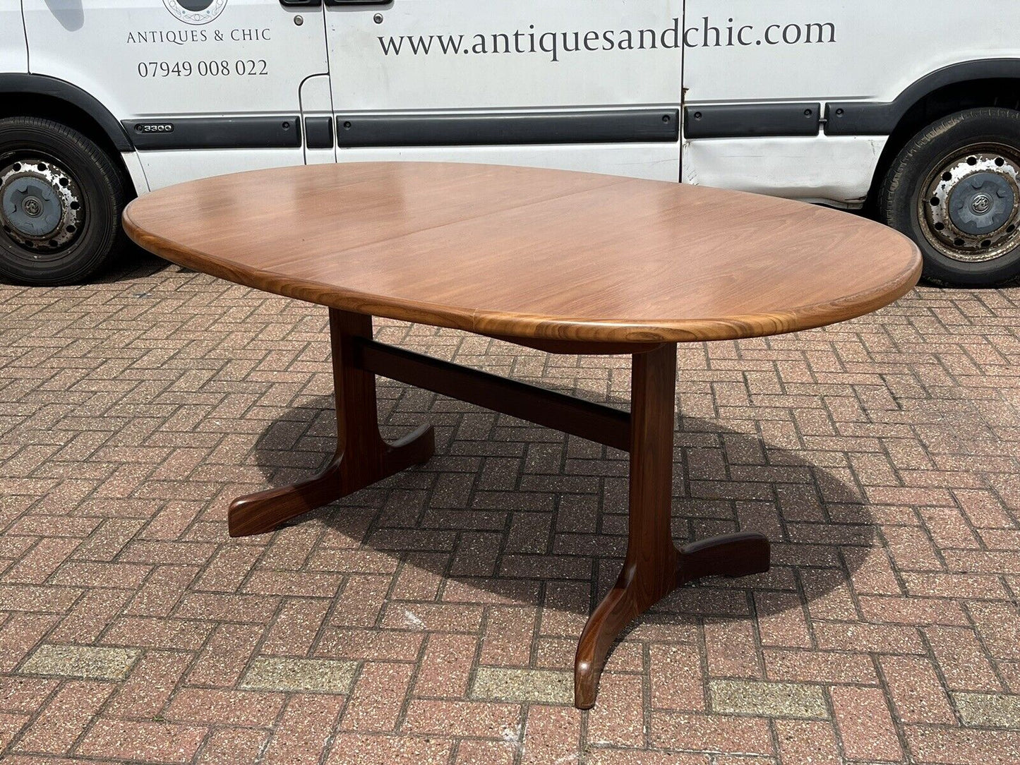 Mid Century G-Plan Extending Dining Table & 6 Chairs