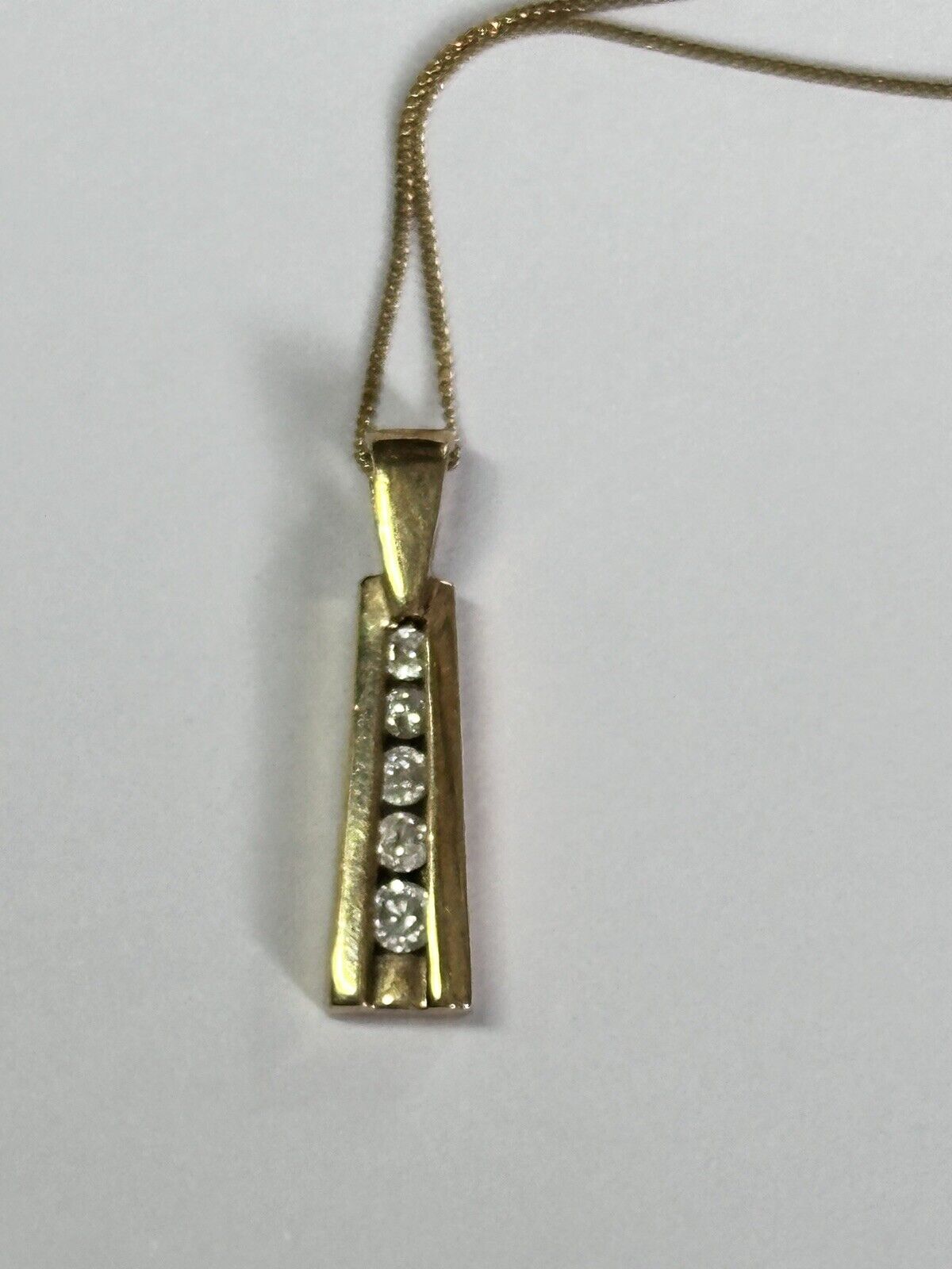 Vintage 9ct Gold 0.15ct Diamond Drop Pendant Necklace