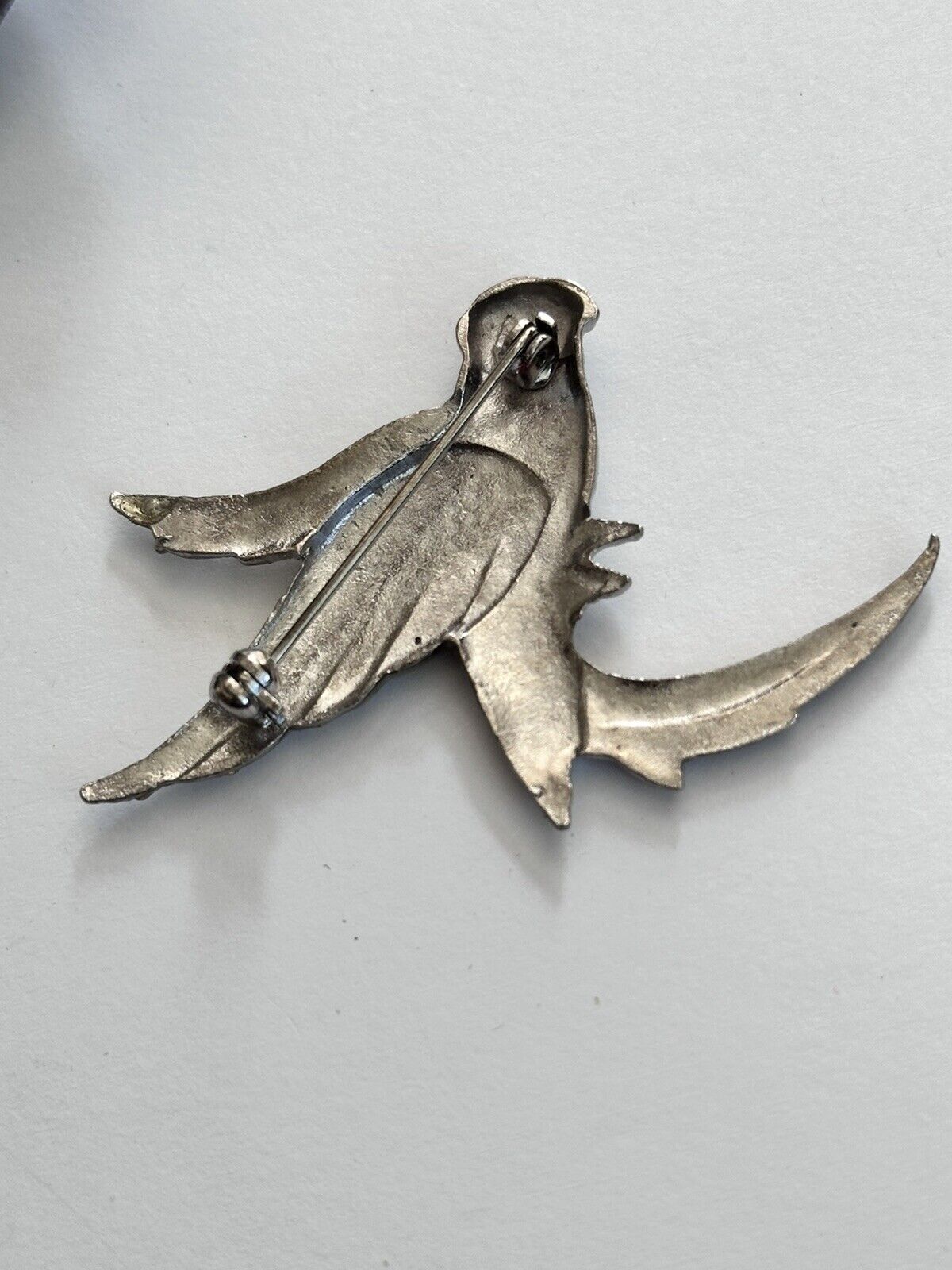 Vintage Silver Tone Paste Parrot Tropical Bird Brooch