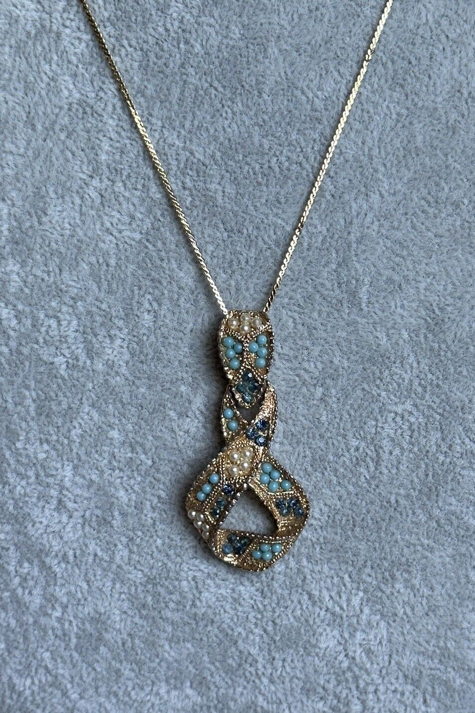 Vintage Gold Tone Faux Turquoise Pearl Blue Diamanté Pendant Necklace