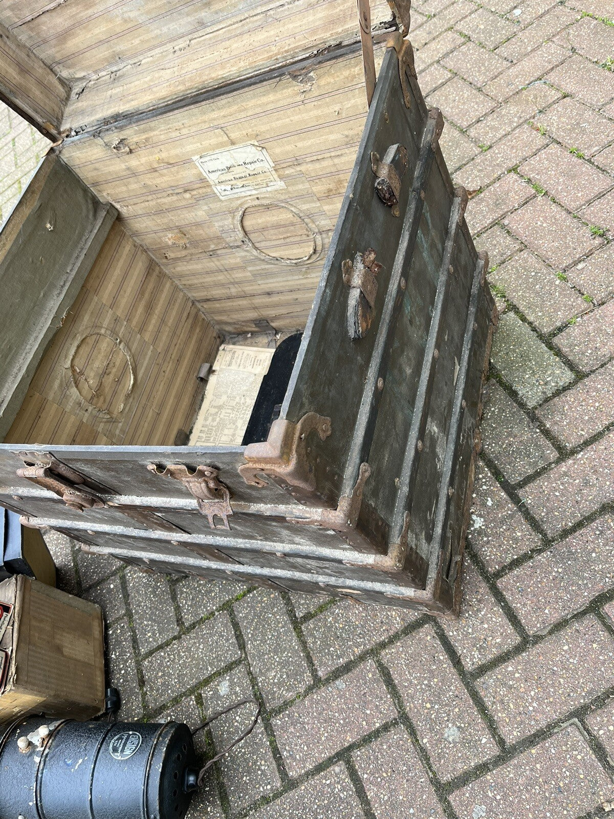 47655316