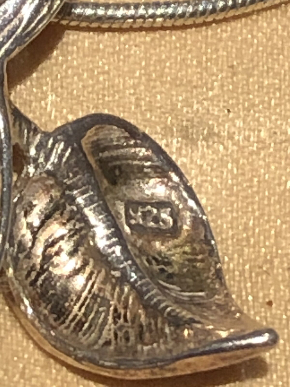 47646973