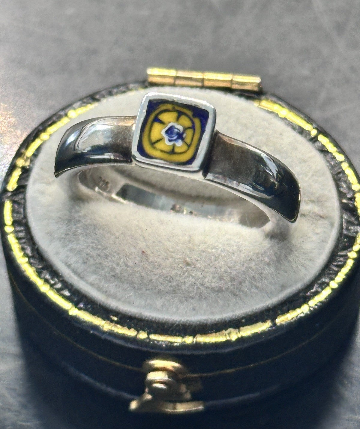 47690698