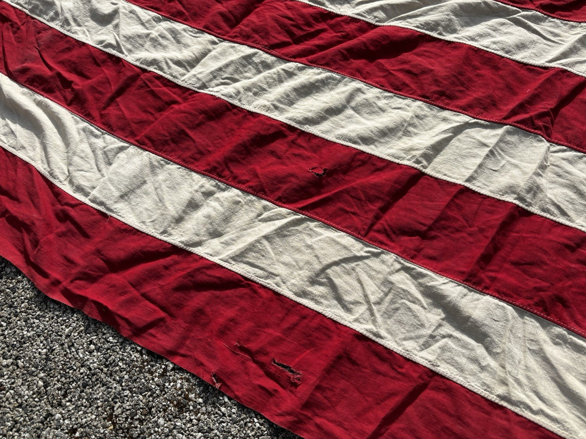47691104
