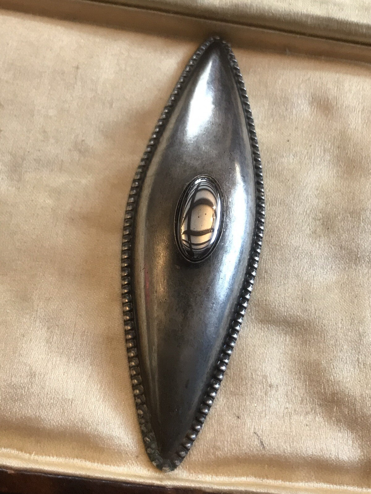 47647089
