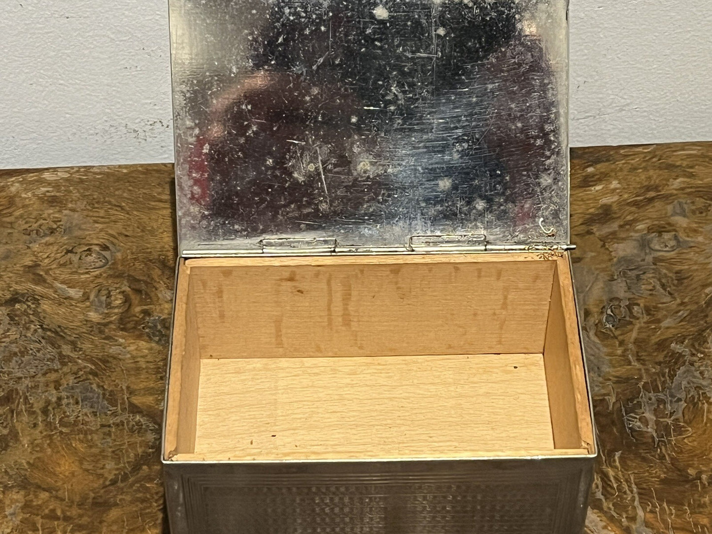47651504