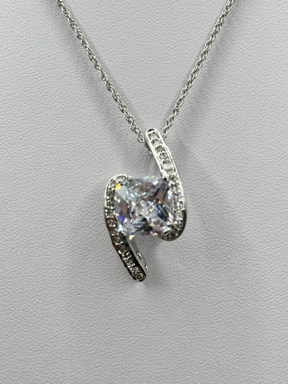 47653140