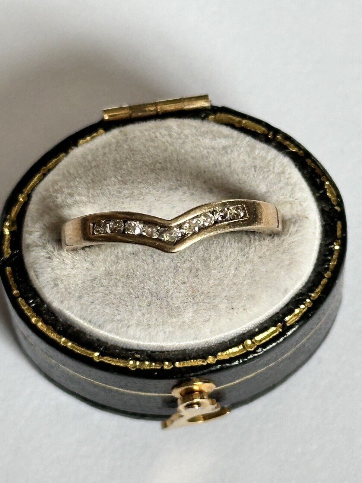 Vintage 9ct Gold 0.15ct Diamond Channel Set Wishbone Ring