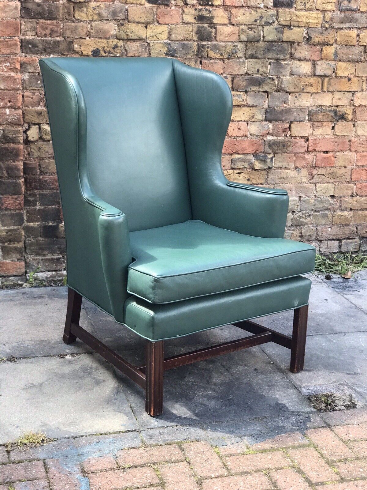 Green Leather Armchair. Library Armchair