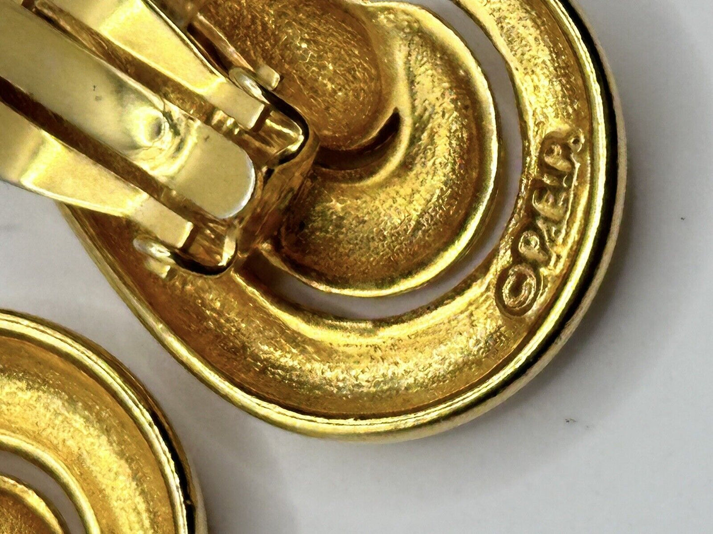 Vintage Designer PEP signed Gold Tone Clip On Earrings
