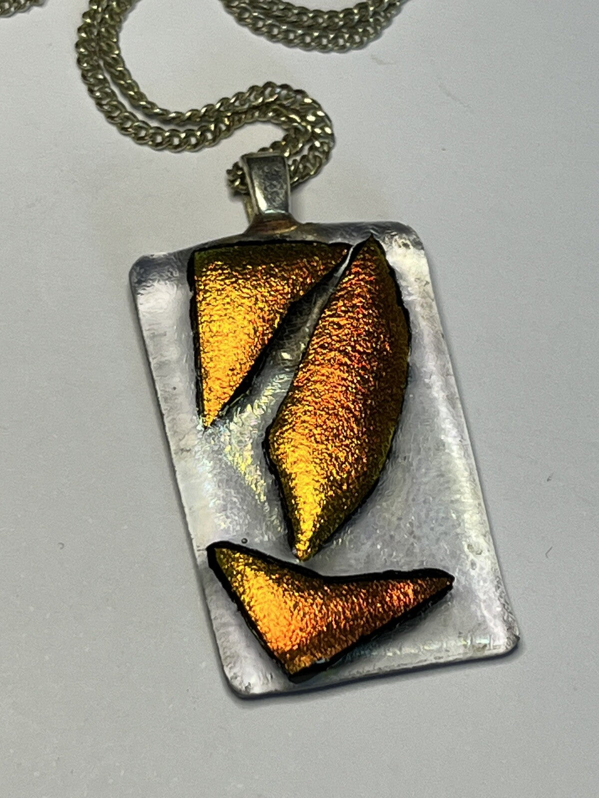 47648649