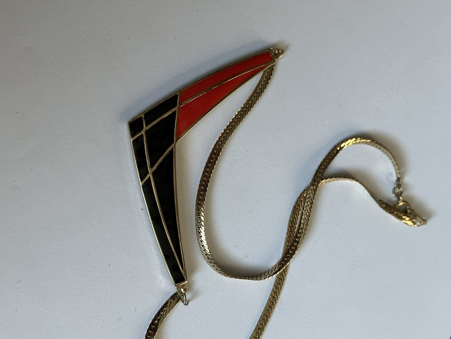 47652100