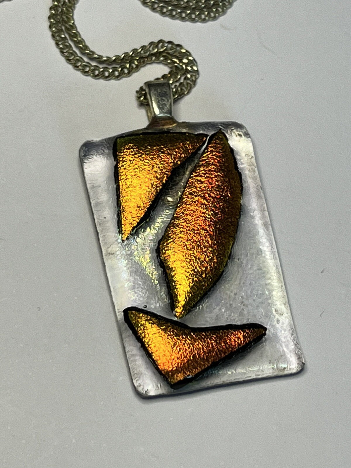 47648649