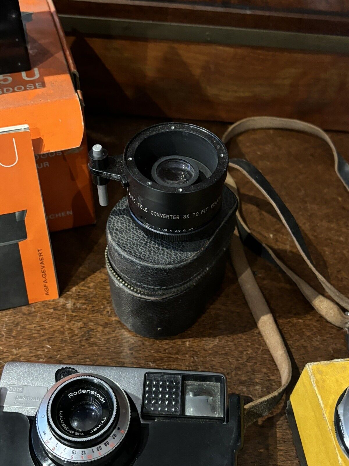 Vintage Cameras & Accessories