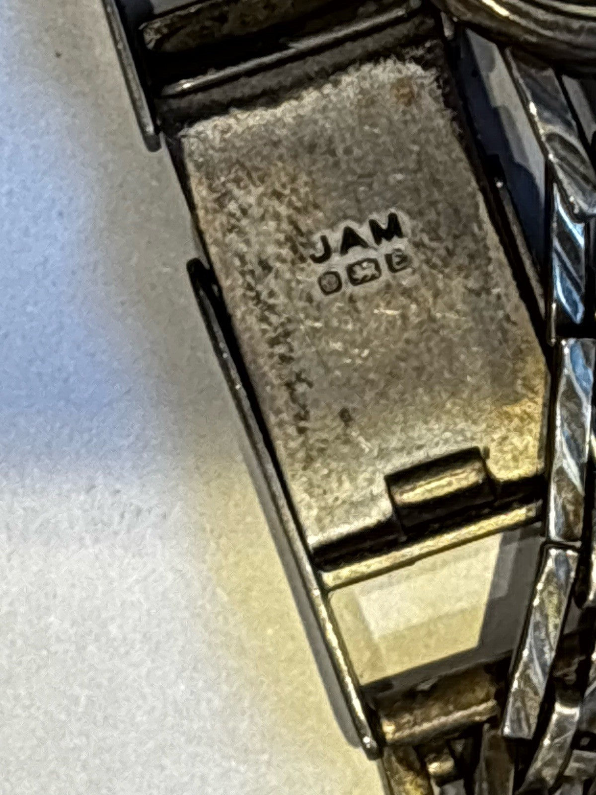 47691076