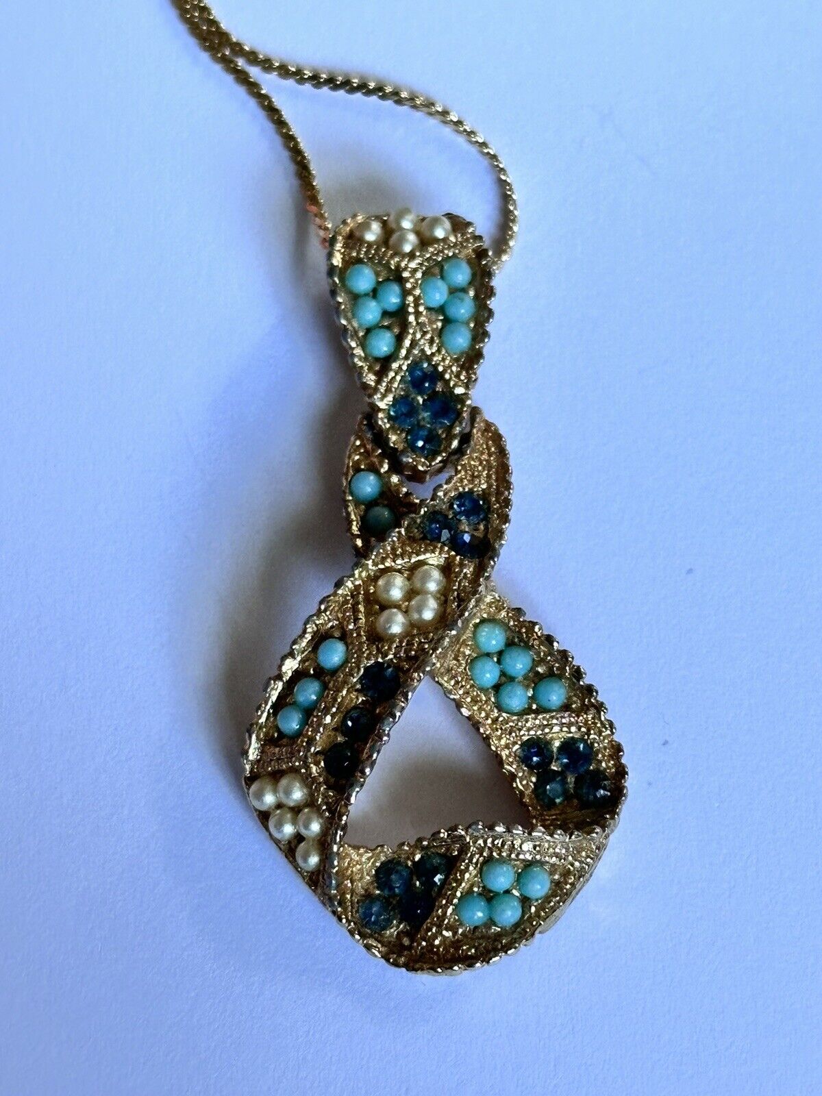 Vintage Gold Tone Faux Turquoise Pearl Blue Diamanté Pendant Necklace