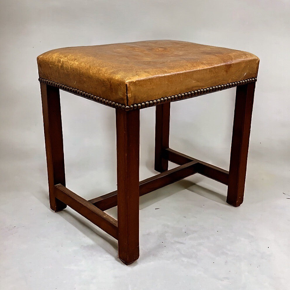 47690469