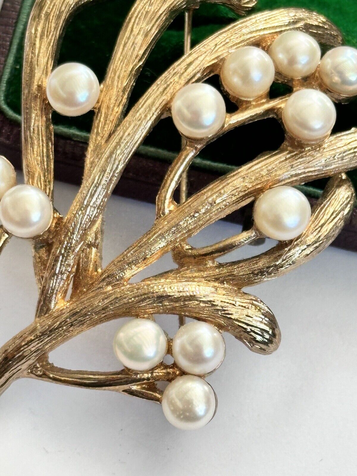 Vintage Gold Tone Faux Pearl Statement Brooch