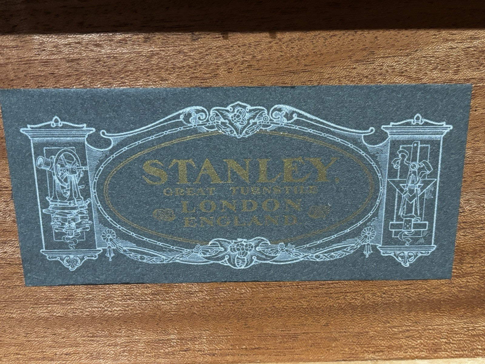 47690609