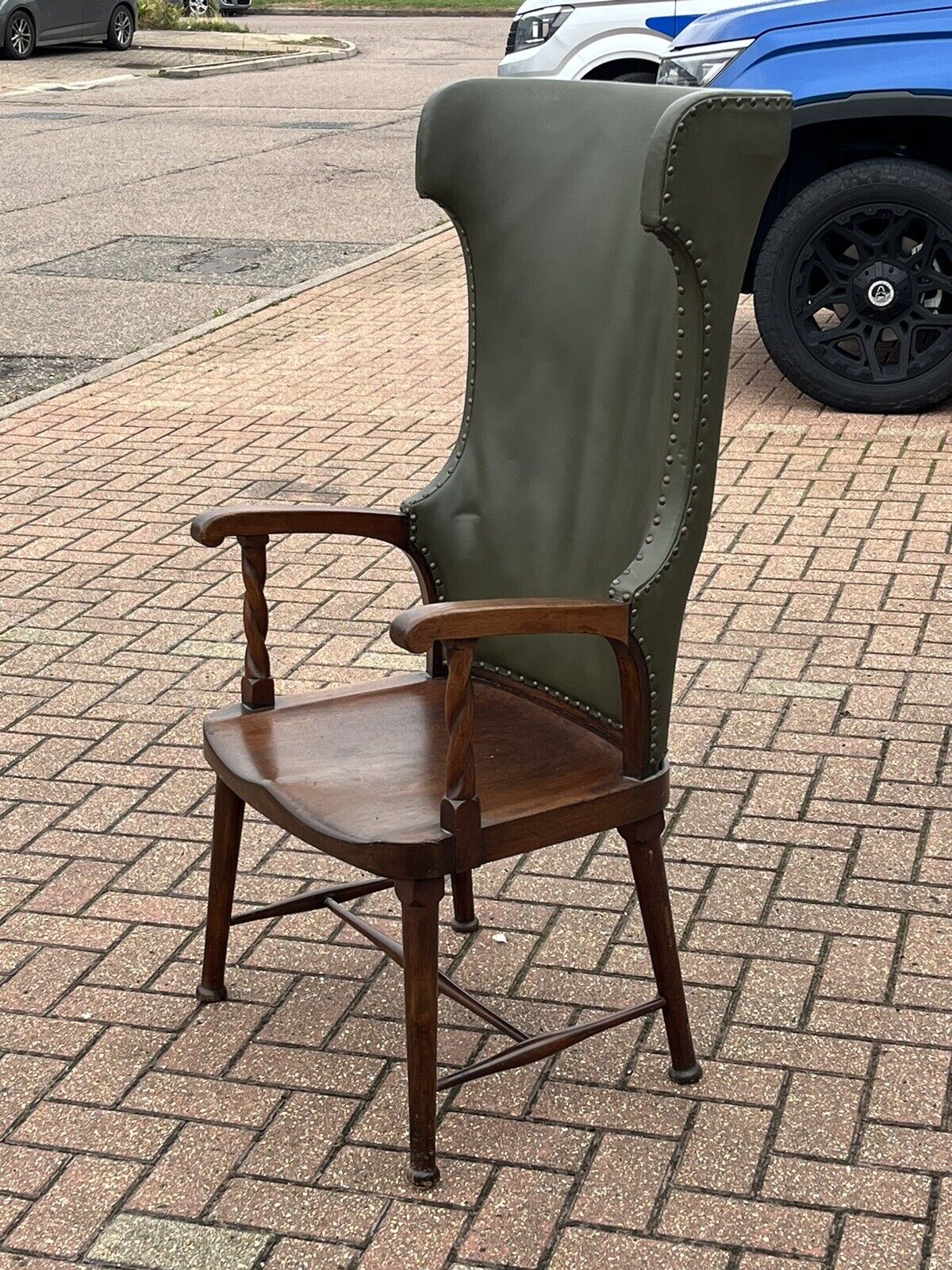 Orkney Chair In Mahogany