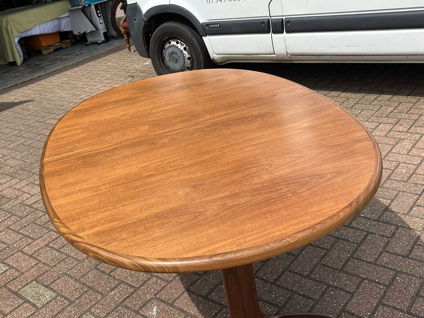 Mid Century G-Plan Extending Dining Table & 6 Chairs