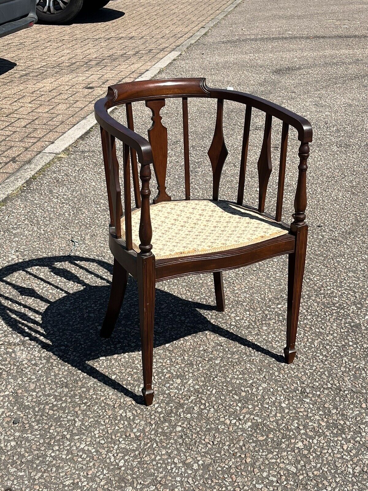 Antique Mahogany Armchair , Superb Quality. Barrel Back
