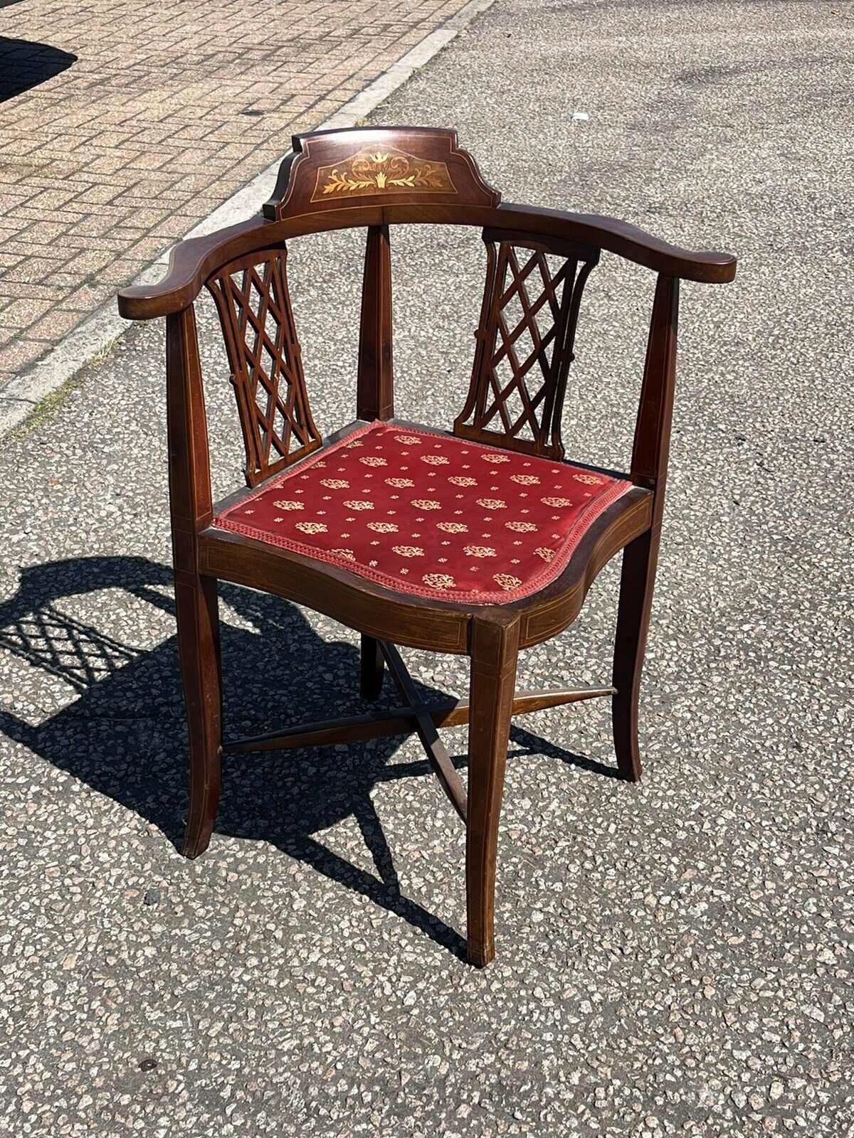 Edwardian Inlaid Mahogany Armchair