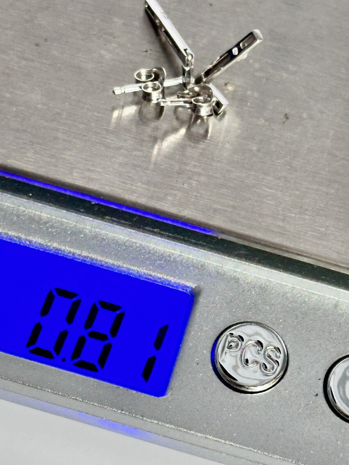Vintage 9ct White Gold Diamond Drop Earrings