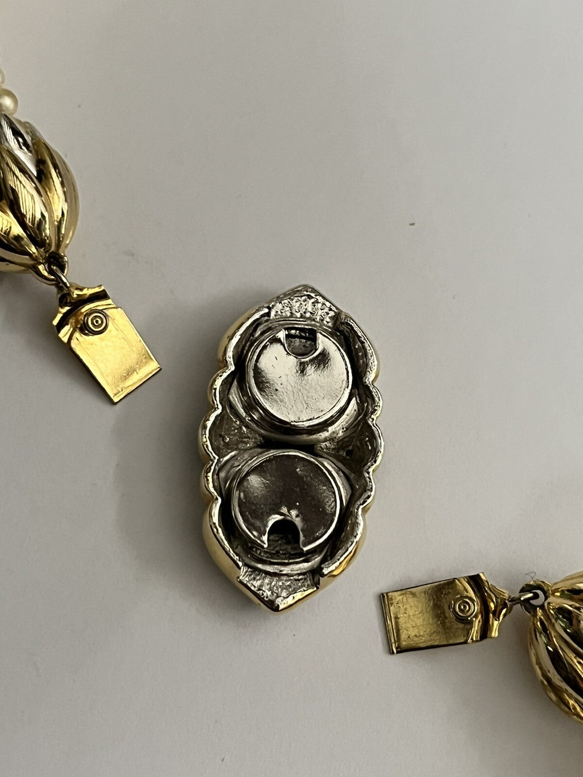 47649121