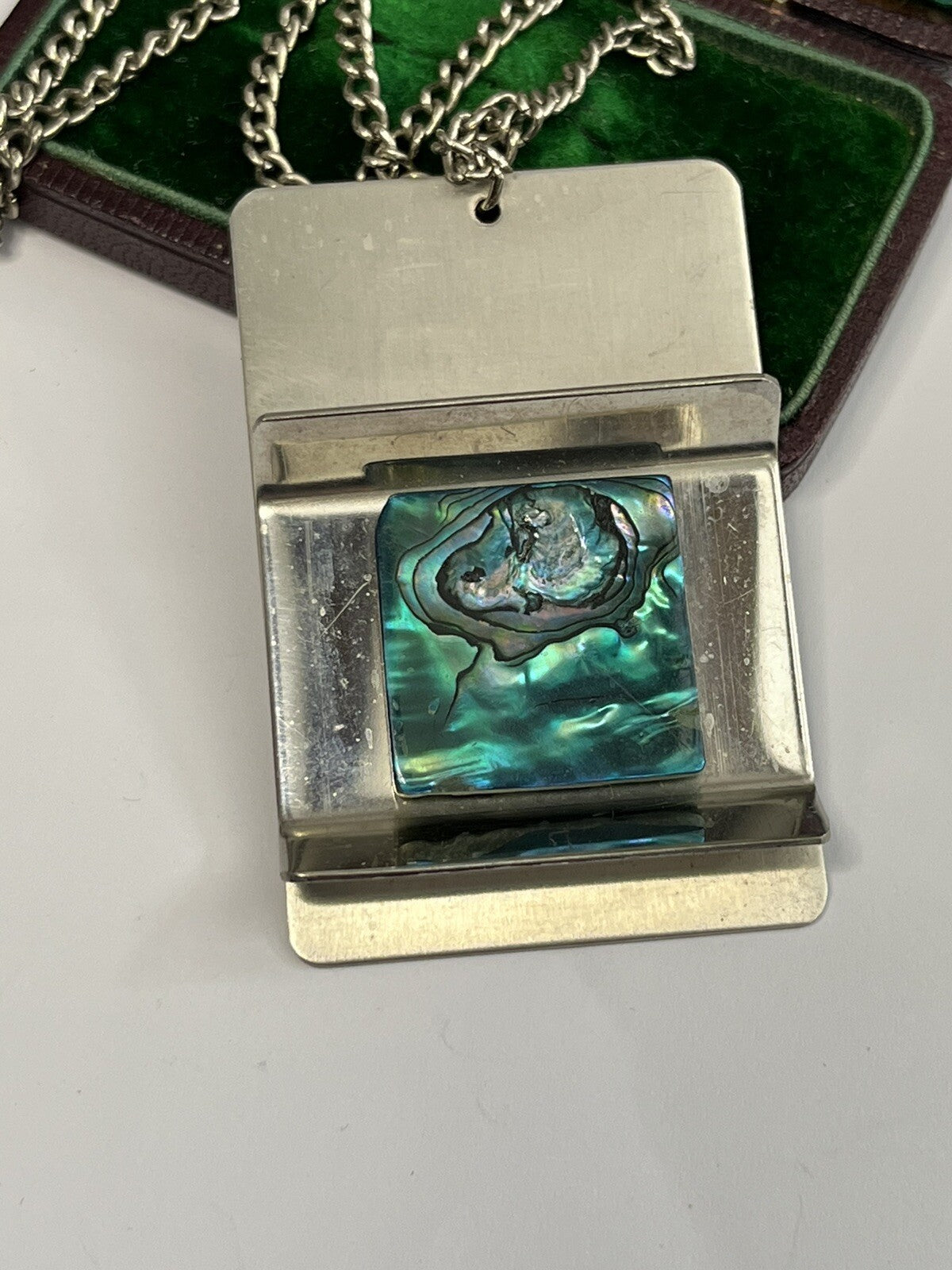 47648914