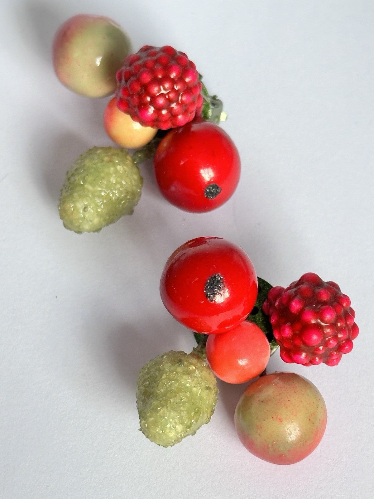 47657572