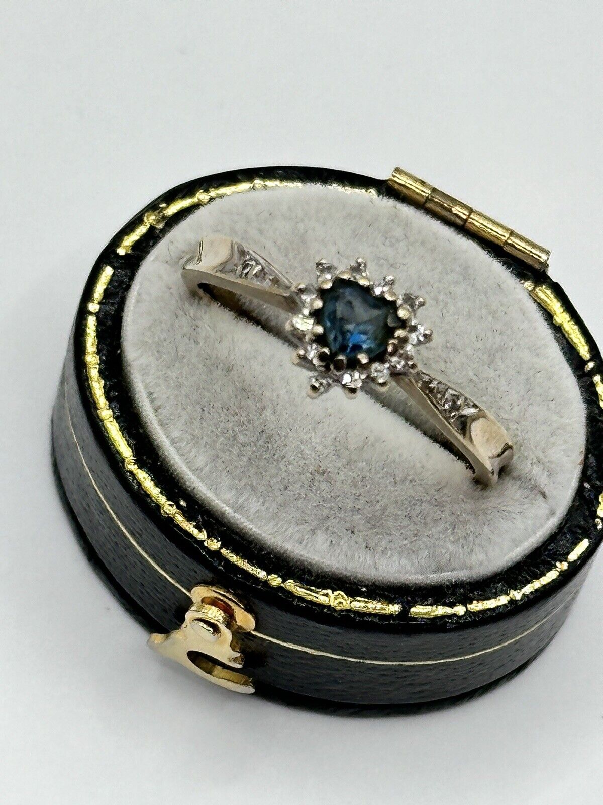 Vintage 9ct Gold Blue Heart Iolite Diamond Halo Ring
