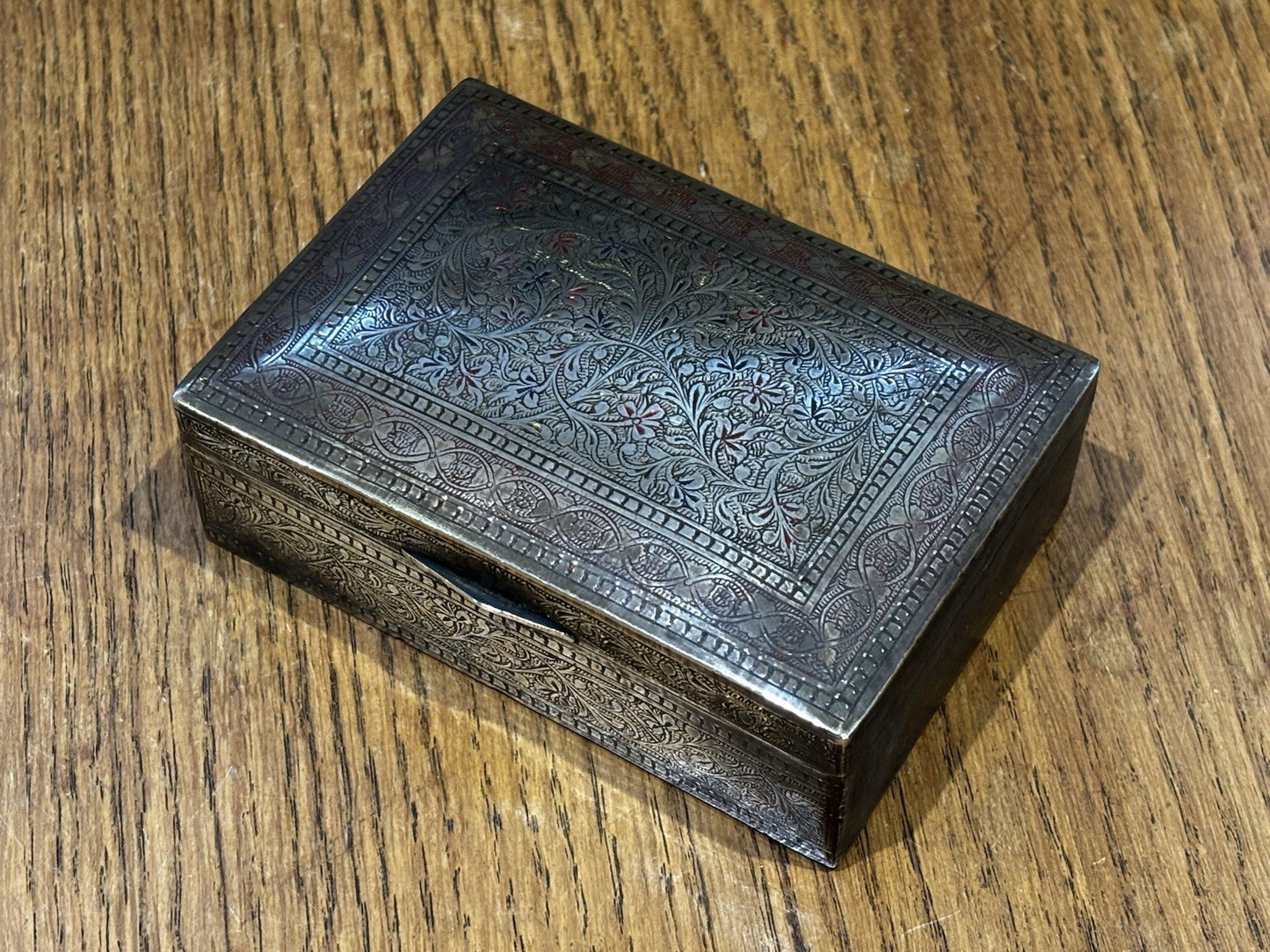 47657912