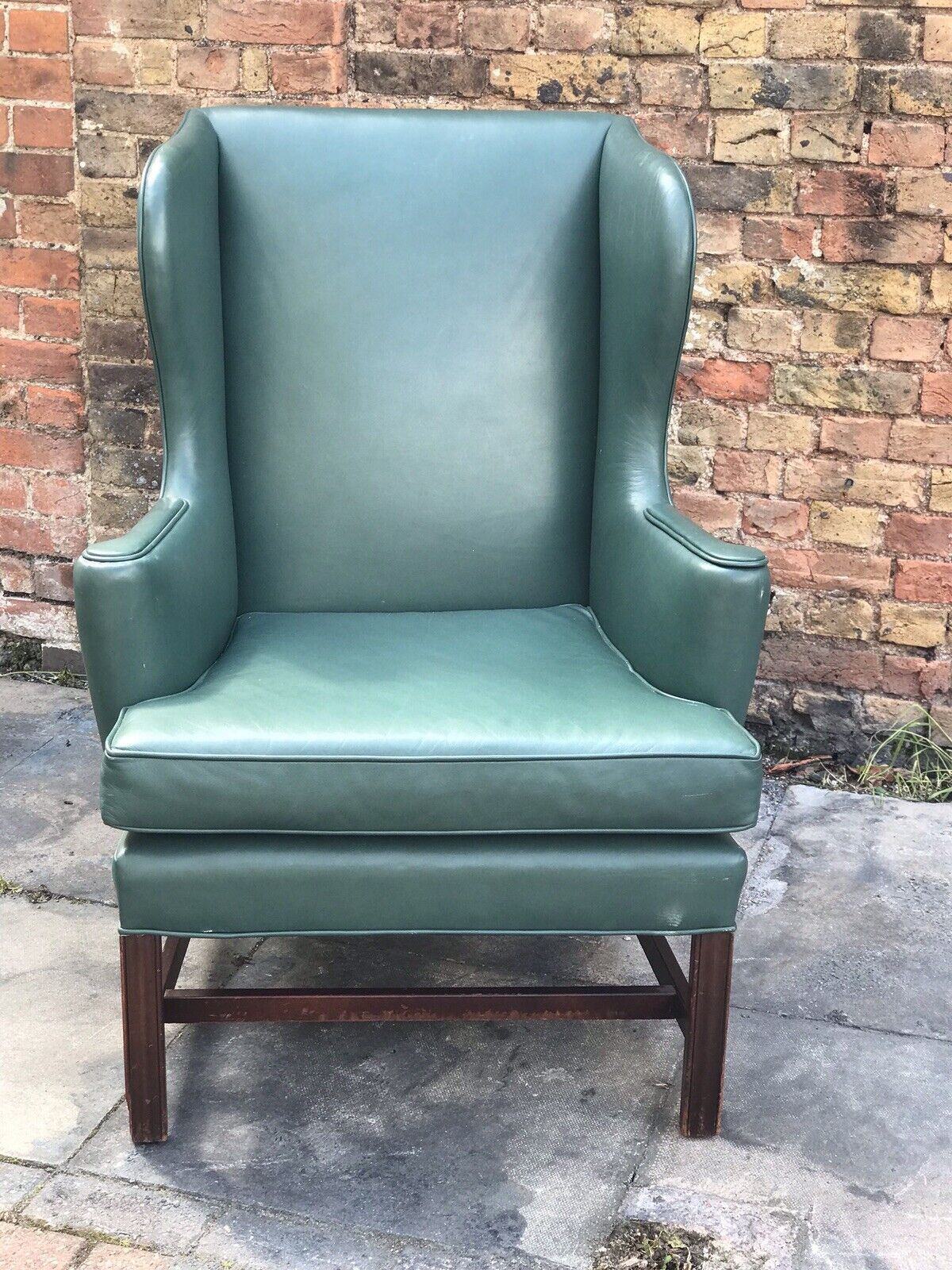 Green Leather Armchair. Library Armchair