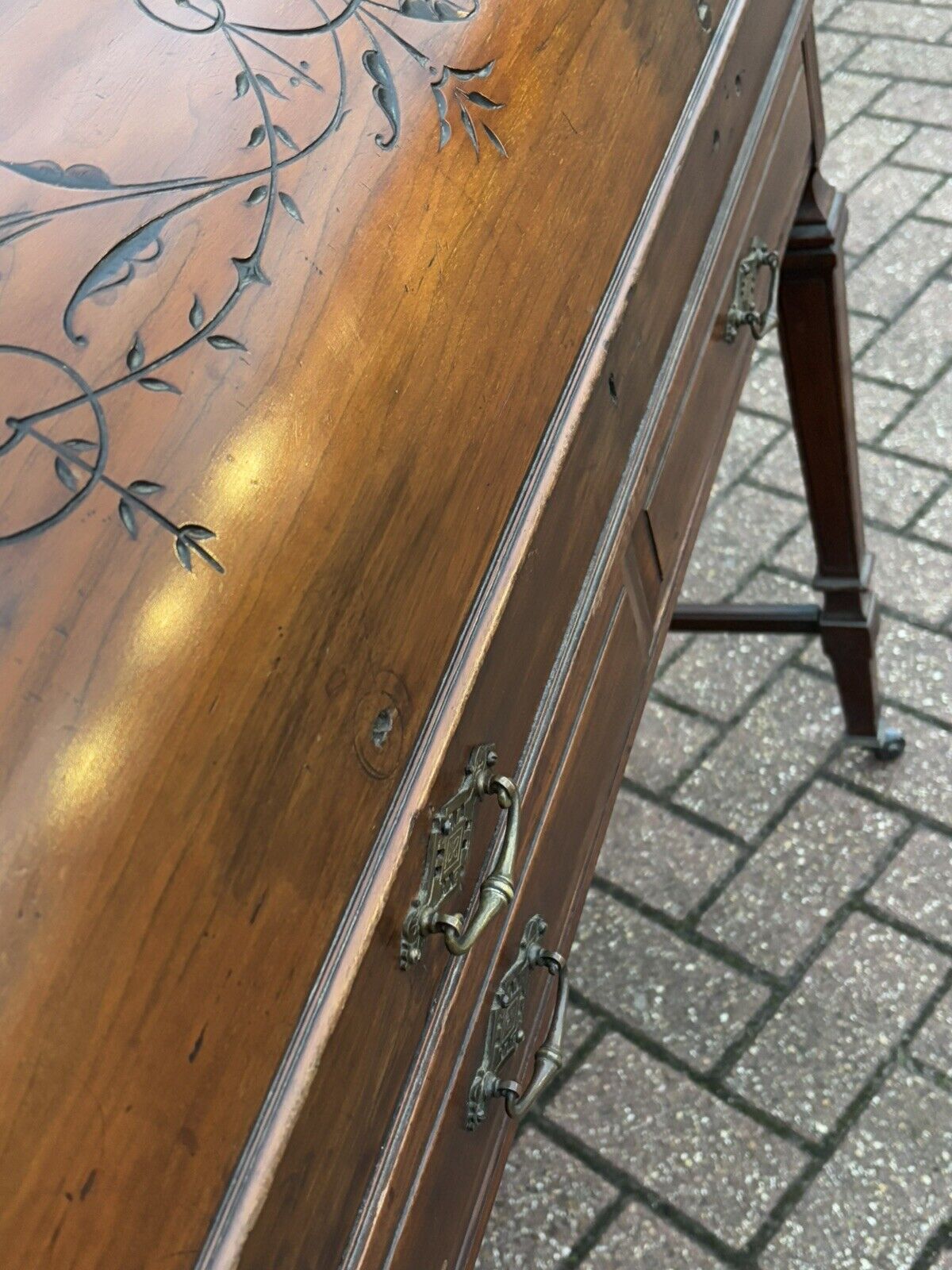 Victorian Satin Walnut Roll Top Desk With Fitted Interior , Loads Of Storage.