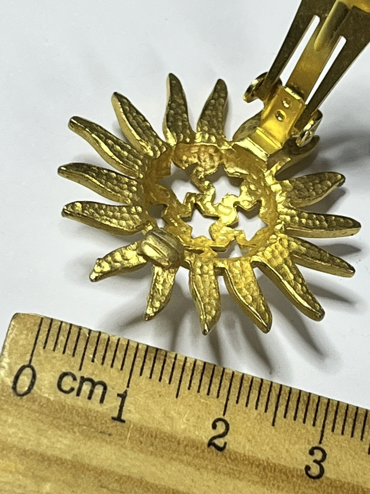 47649071