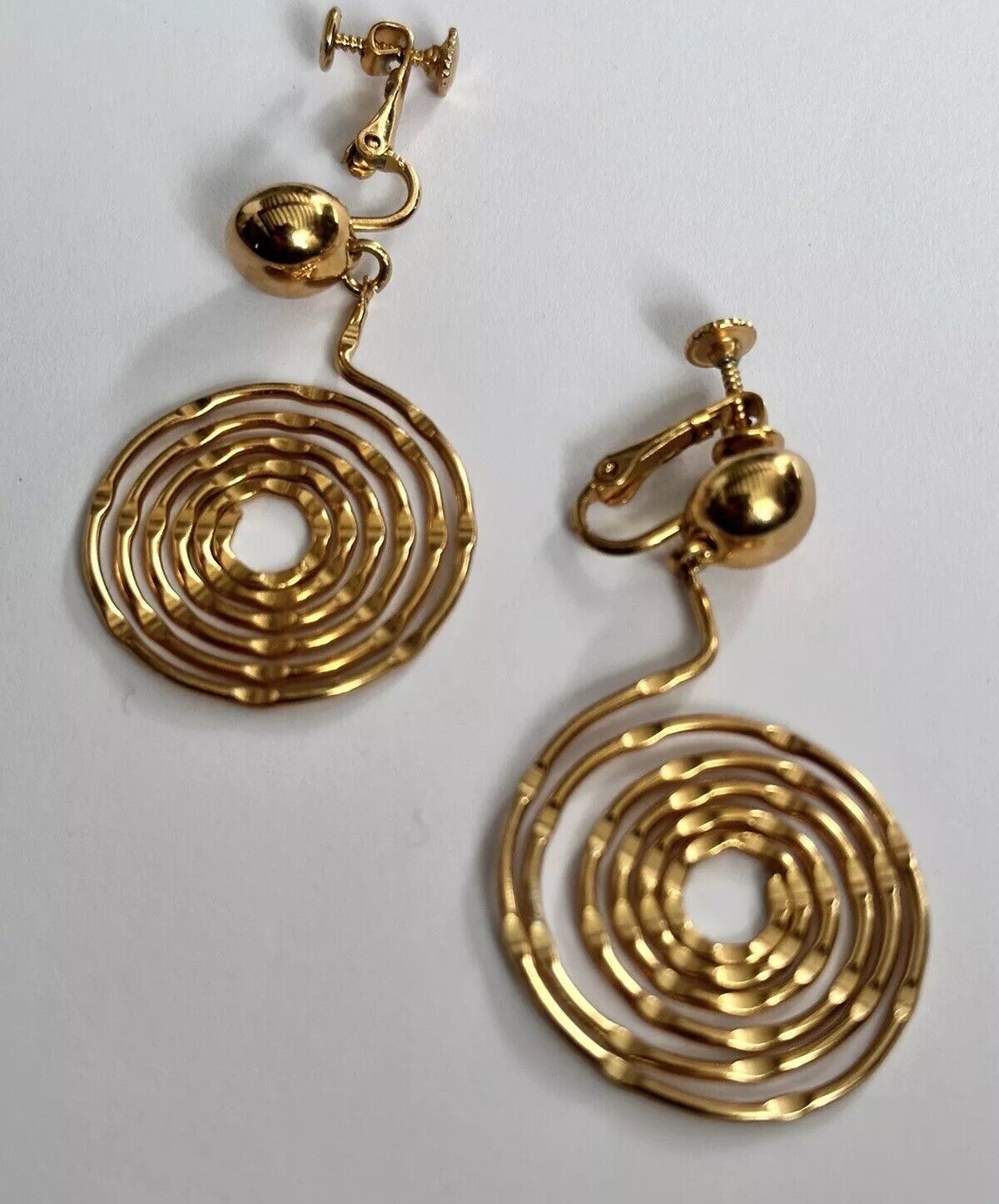 Vintage Napier Screwback Clip On Swirl Dangle Earrings